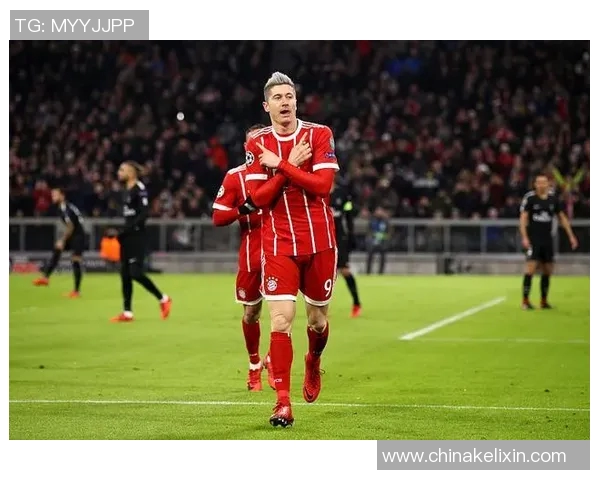 莱万背叛旧主引发拜仁球迷愤怒狂嘘称其忘恩负义